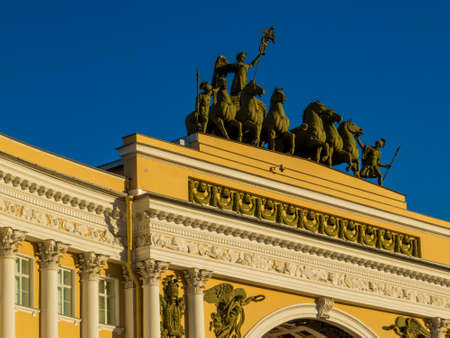 Roman quadriga on the Triumphal Arch of the General Staff on Palace Square (Russian: Dvortsovaya Ploshchad). In St. Petersburg, Russiaのeditorial素材