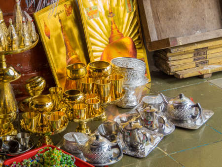 YANGON, MYANMAR - JANUARY 4, 2018: Souvenirs in the corridor leading to the Shwedagon Pagoda.のeditorial素材