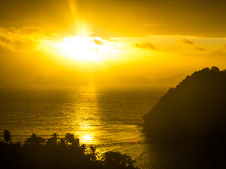 Amazing sunset in El Nido, Palawan, Philippinesの写真素材