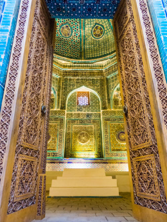 View of the interior of the Shah-i-Zinda (English translation: The Living King) Mosque. In Samarkand, Uzbekistanの写真素材
