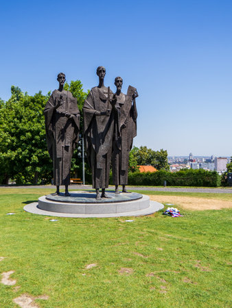 View of the Bronze statues of the three Saints Cyril, Methodius and Gorazd in front of the Bratislava Castle. In Bratislava, Slovakiaの写真素材