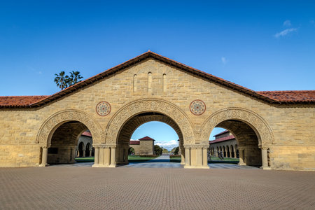 Memorial Court of Stanford University Campus - Palo Alto, California, USAのeditorial素材