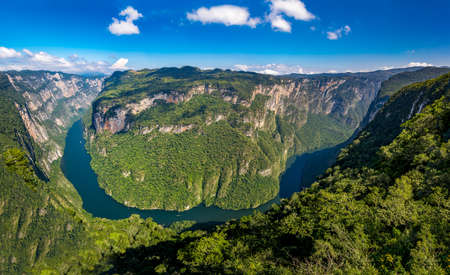 Panoramic Aerial view of Sumidero Canyon - Chiapas, Mexicoの写真素材