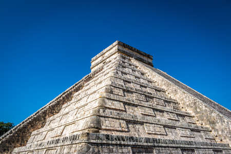 Mayan Temple pyramid of Kukulkan - Chichen Itza, Yucatan, Mexicoの写真素材