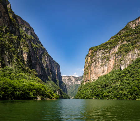 Sumidero Canyon - Chiapas, Mexicoの写真素材
