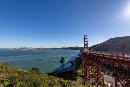 Golden Gate Bridge and city Skyline - San Francisco, California, USAの写真素材