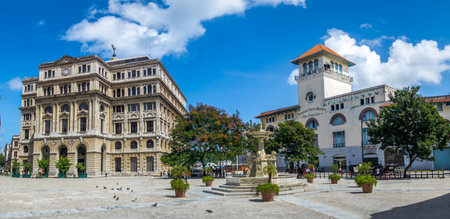 Plaza de San Francisco and Terminal Sierra Maestra - Havana, Cubaのeditorial素材