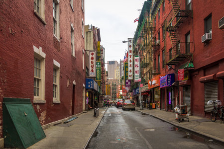 NEW YORK, USA - December 11, 2016: Chinatown Streetのeditorial素材