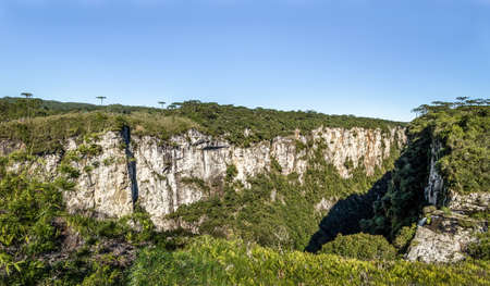 Panoramic view of Itaimbezinho Canyon at Aparados da Serra National Park - Cambara do Sul, Rio Grande do Sul, Brazilの写真素材
