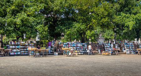 Secondhand book stalls at the flea market on Plaza de Armas - Havana, Cubaのeditorial素材