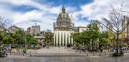 Panoramic view of Botero Square - Medellin, Antioquia, Colombiaのeditorial素材