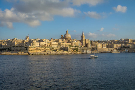 Valletta skyline from Sliema with Basilica of Our Lady of Mount Carmel - Valletta, Maltaのeditorial素材