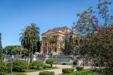 Ipiranga Museum (Museu do Ipiranga) and Independence Park (Parque da Independencia) - Sao Paulo, Brazilのeditorial素材