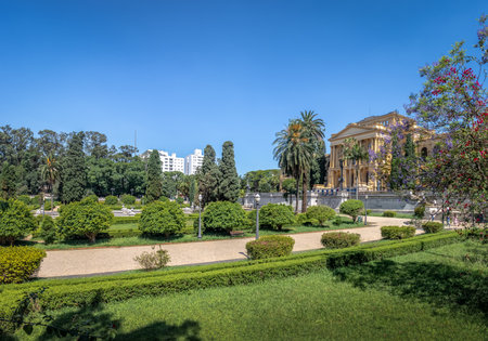 Ipiranga Museum (Museu do Ipiranga) and Independence Park (Parque da Independencia) - Sao Paulo, Brazilのeditorial素材