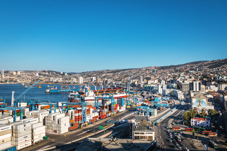 Aerial view of Valparaiso Harbor from Cerro Artilleria Hill - Valparaiso, Chileのeditorial素材