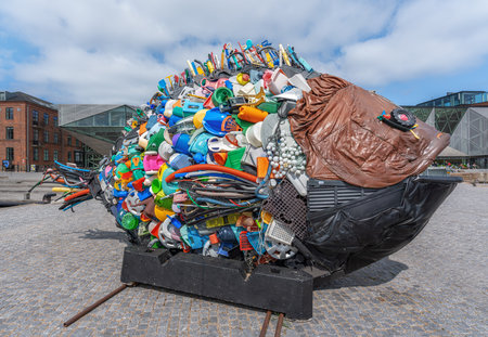Elsinore, Denmark - Jun 27, 2019: Garbage fish sculpture made of trash at King's Quay work by Hideaki Shibata (aka Yodo-Tech), 2014 - Helsingor, Denmarkのeditorial素材
