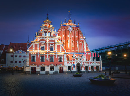 House of the Black Heads at night - Riga, Latviaのeditorial素材