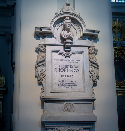 Warsaw, Poland - Aug 27, 2019: Chopin Heart in a pillar at Holy Cross Church Interior - Warsaw, Polandのeditorial素材