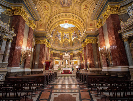 Budapest, Hungary - Oct 21, 2019: St. Stephens Basilica Interior - Budapest, Hungaryのeditorial素材