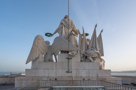 Lisbon, Portugal - Feb 28, 2020: Back of Glory rewarding Valor and Genius Sculpture on top of Rua Augusta Arch - Lisbon, Portugalのeditorial素材