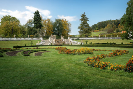 Cesky Krumlov, Czechia - Oct 3, 2019: Cesky Krumlov Castle Garden and Cascade Fountain - Cesky Krumlov, Czech Republicのeditorial素材