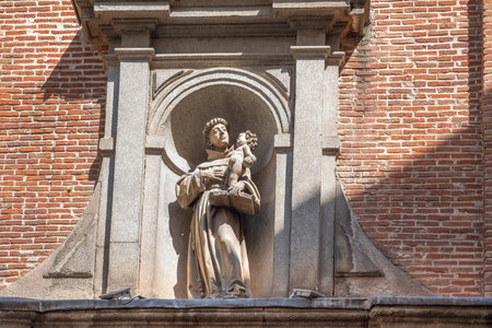 Madrid, Spain - Mar 23, 2019: Saint Anthony Statue in the facade of Church of Saint Anthony of the Germans (San Antonio de los Alemanes) - Madrid, Spainのeditorial素材