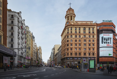 Madrid, Spain - Mar 23, 2019: Gran Via Street and Edificio La Adriatica at Plaza de Callao Square - Madrid, Spainのeditorial素材