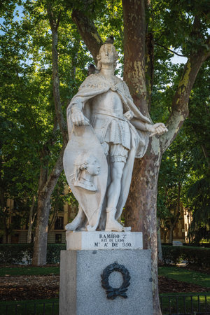 Madrid, Spain - Jun 19, 2019: Statue of King Ramiro II of Leon at Plaza de Oriente Square - Madrid, Spainのeditorial素材