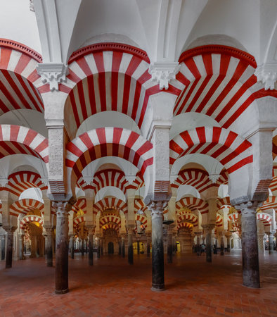Cordoba, Spain - Jun 10, 2019: Arches and Columns of Hypostyle Prayer Hall at MosqueâCathedral of Cordoba (Al-Mansur expansion) - Cordoba, Andalusia, Spainのeditorial素材