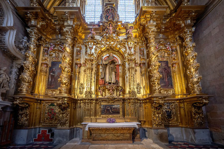 Segovia, Spain - Mar 14, 2019: Chapel of San Anton at Segovia Cathedral - Segovia, Spainのeditorial素材