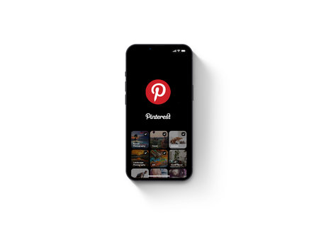 Pinterest app on the smartphone iPhone 13 screen. White background. Rio de Janeiro, RJ, Brazil. December 2021.のeditorial素材