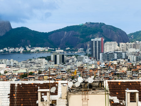 Beautiful view of Sugarloaf Mountain (Morro do PÃ£o de AÃ§Ãºcar), Baia de Guanabara,...