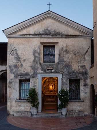 SantâAnna della Rocca or della Porta church in Sirmione, Italy in the Eveningの写真素材