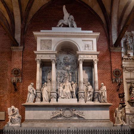 Venice, Italy - January 4 2022: Monument or Mausoleum dedicated to Titian, in Santa Maria Gloriosa dei Frari Church.のeditorial素材