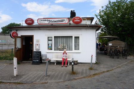 Veddel, Hamburg, Germany - June 15 2023: Veddeler Fischgaststatte, a legendary Restaurant Serving Fried Fish.のeditorial素材
