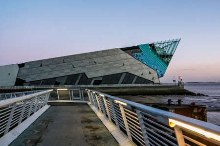Kingston upon Hull/England - January 9, 2011: The Deep Aquarium in Hull in Englandのeditorial素材
