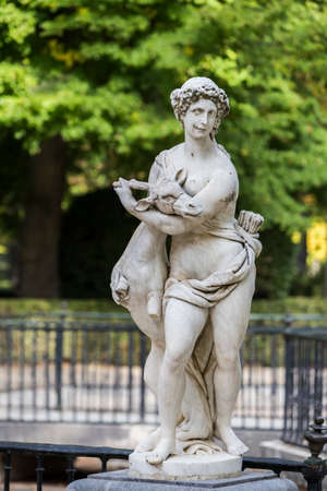 Monument in the gardens of Aranjuez Royal Palace, Madrid province, Spainのeditorial素材