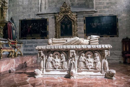 Tomb of Cardinal Juan de Cervantes, the work of the sculptor flamenco Lorenzo Mercadante of Britain, the interior of the cathedral, the Chapel of San Hermenegildo, Seville, Andalusia, Spainのeditorial素材