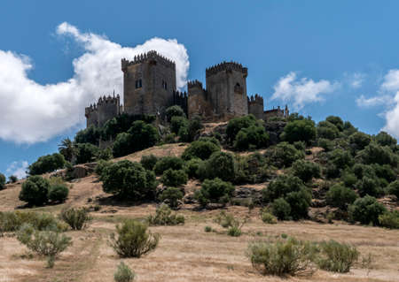 Castle of Almodovar del Rio, It is a fortitude of Moslem origin, it was a Roman fort and the current building has definitely origin Berber, a Stage of the American producer HBO, for the series âGame of Thronesâ. placed close to the Guadalquivir, take のeditorial素材