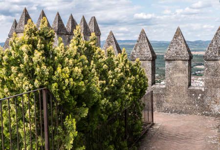 Castle of Almodovar del Rio, It is a fortitude of Moslem origin, it was a Roman fort and the current building has definitely origin Berber, a Stage of the American producer HBO, for the series âGame of Thronesâ. placed close to the Guadalquivir, take のeditorial素材