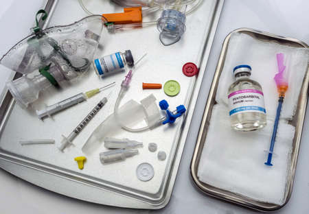 Medication used without success with Redemsivir antiviral drug in patient infected by sars-Cov-2,...