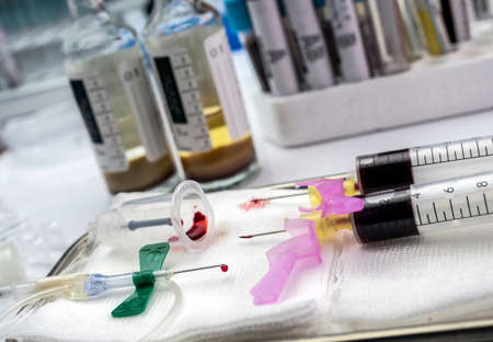 Aerobic and anaerobic blood culture sampling in a hospital, Spain