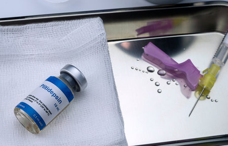 vial with antiviral chemical compound plitidepsin, This formulation has a much more potent antiviral efficacy against SARS-CoV-2 than the only antiviral approved to date, imagen conceptualの写真素材