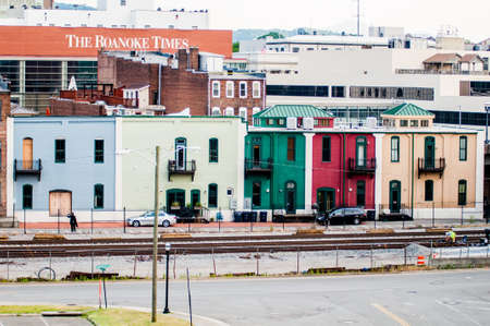 roanoke virginia city skylineのeditorial素材