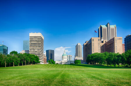 saint louis skyline on a sunny dayのeditorial素材