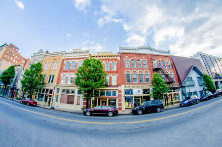 roanoke virginia city skyline in the mountain valleyのeditorial素材
