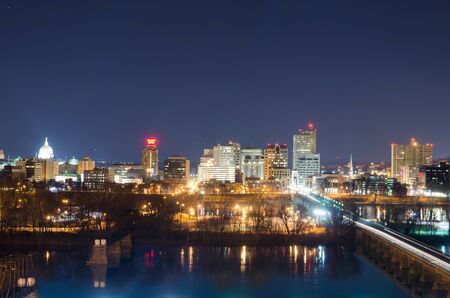 harrisburg pennsylvania skyline at nightのeditorial素材