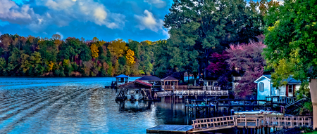 nature landscapes around lake wylie south carolinaのeditorial素材