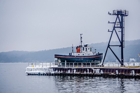 Tug boat in the marina in traverse city michiganの写真素材