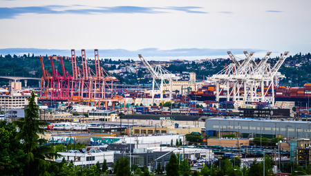 port of seattle with downtown skyline early morningのeditorial素材